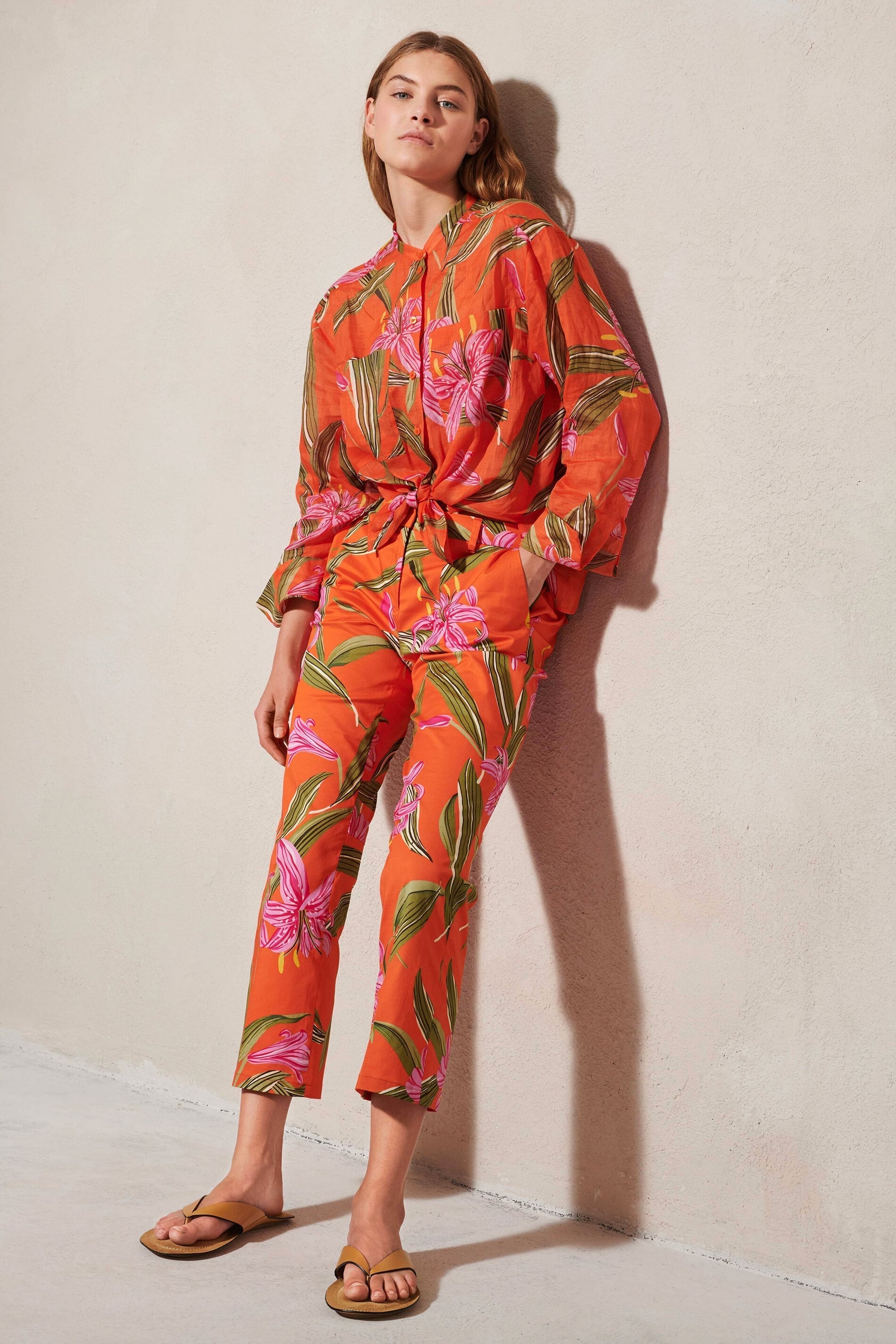 LUISA CERANO-OUTLET-SALE-Ramie-Bluse mit Lily-Print-Blusen-by-ARCHIVIST