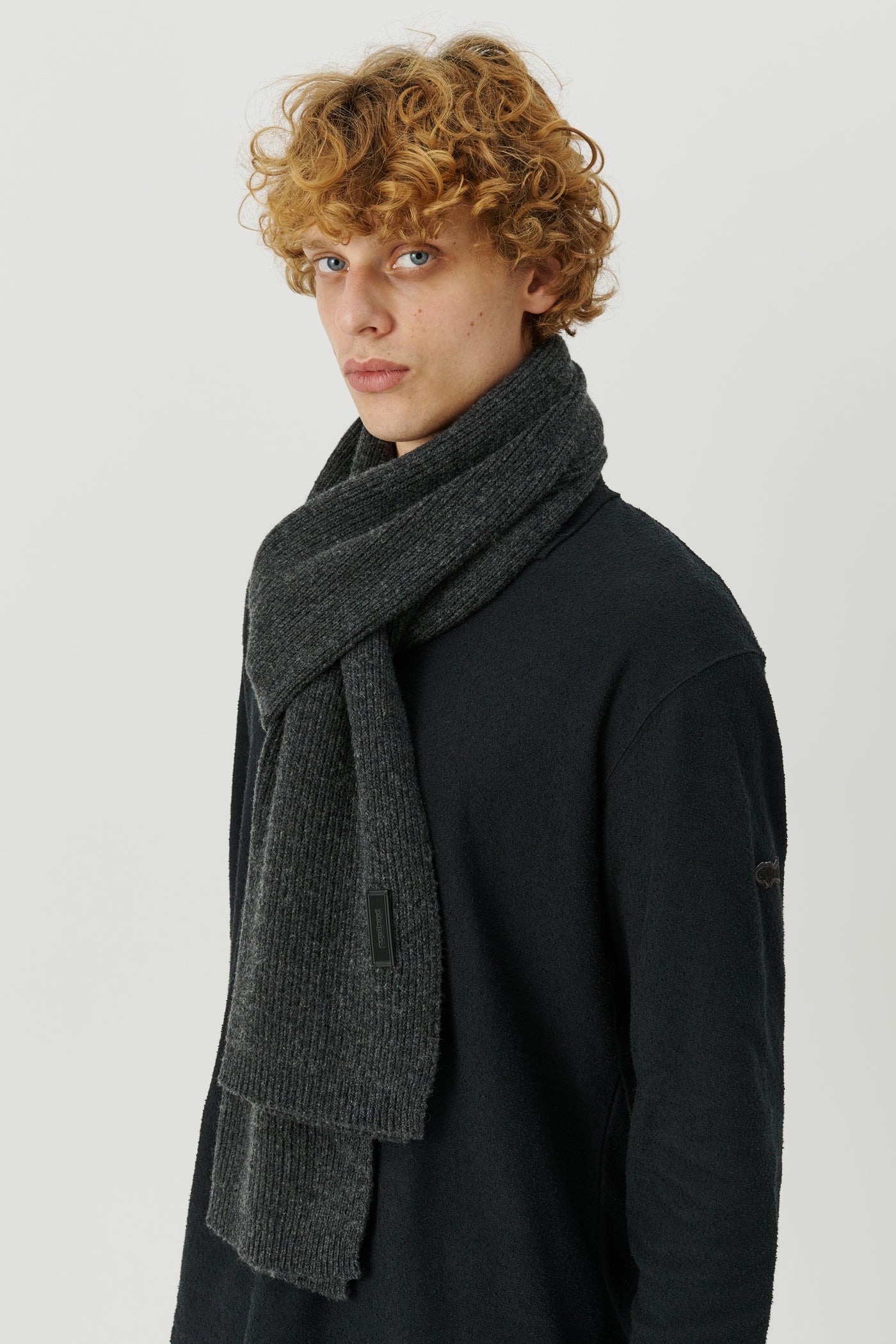Issey_Scarf-Scarf-32060-1235-Charcoal.jpg
